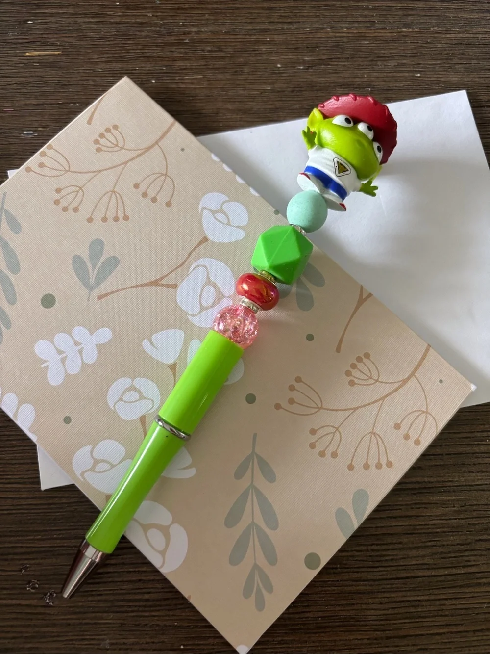 Toy Story Aliens: Alien as Andy handmade beaded pen